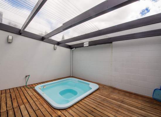 142_Open2view_ID589364-Wylie_Court